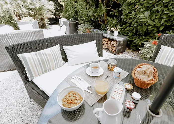 Ideal Sejour Cannes - Stylish Boutique Hotel With Quiet Garden